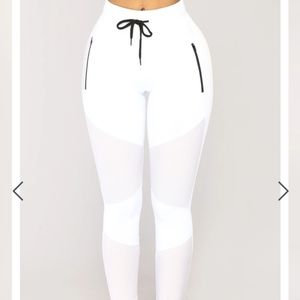 💕🌼BNWT joggers from FN!!🌼💕